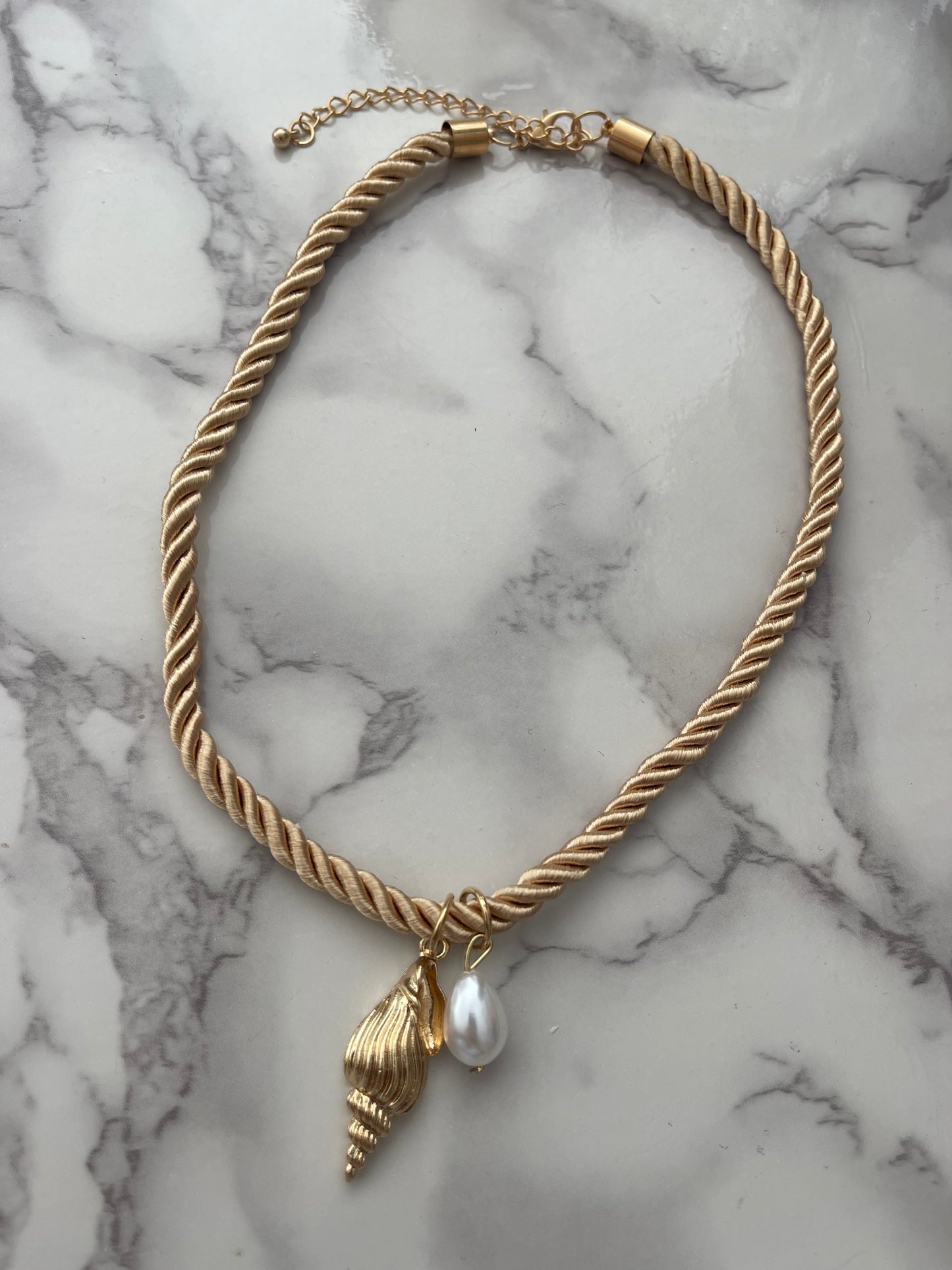 Collar Beach Sand CRL03
