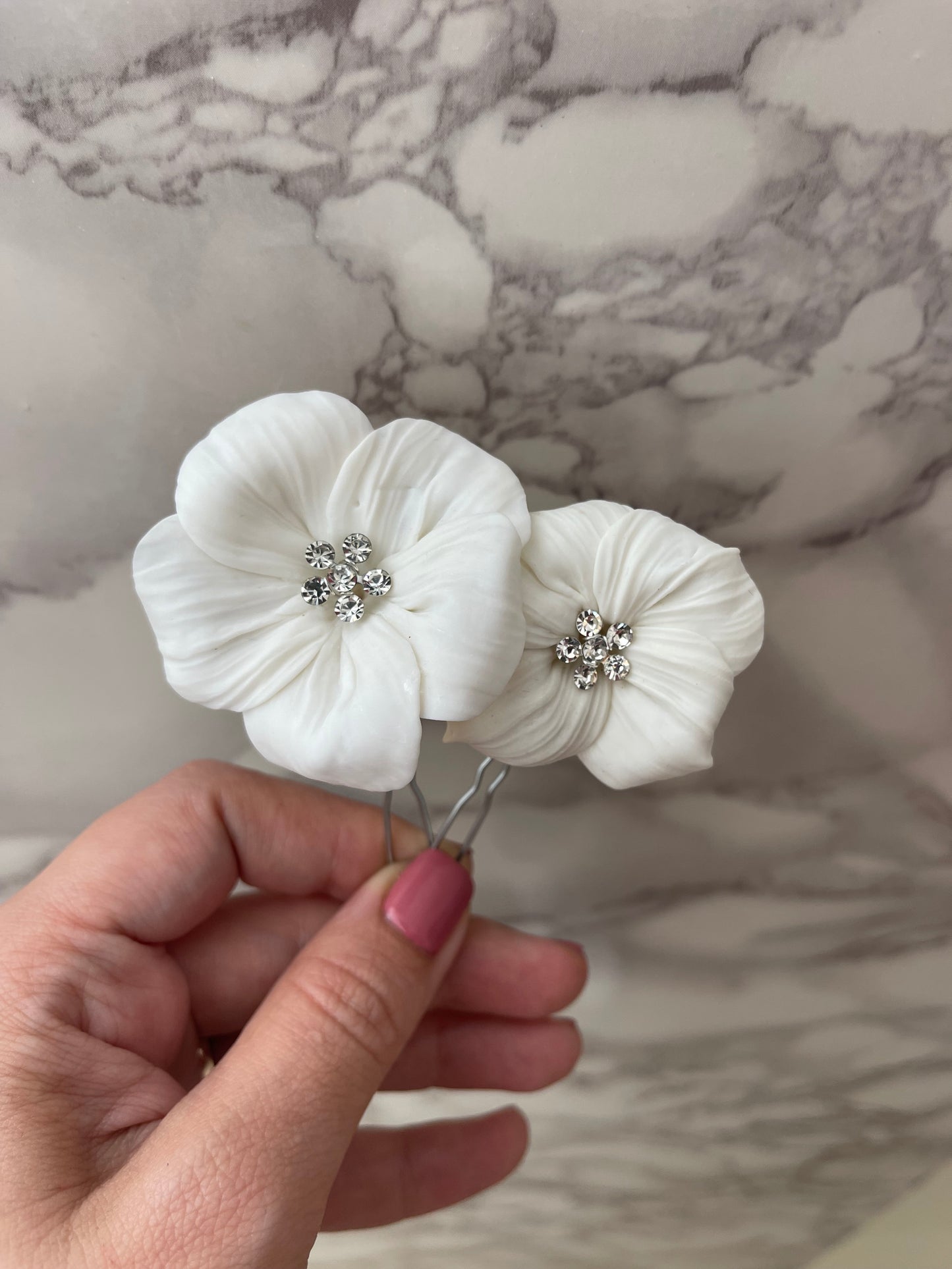 Tocado horquillas flores off white Fr03